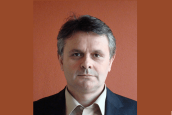 Za dekana Elektrotehničkog fakulteta imenovan prof. dr Budimir Lutovac