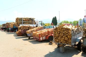 Podgorica: Metar bukovih rezanih drva od 70 do 75 eura, dok su cerova oko 80.