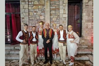 Crnogorski zvaničnici u Albaniji na obilježavanju Ljetnjeg dana u Elbasanu